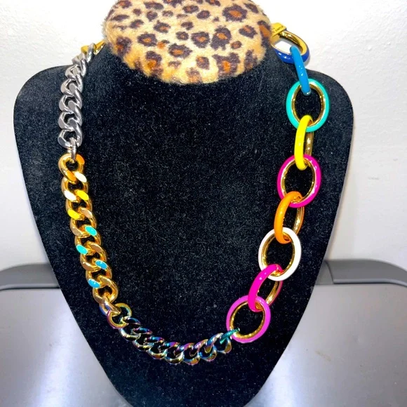 Kurt Geiger rainbow chain link necklace - Picture 1 of 2